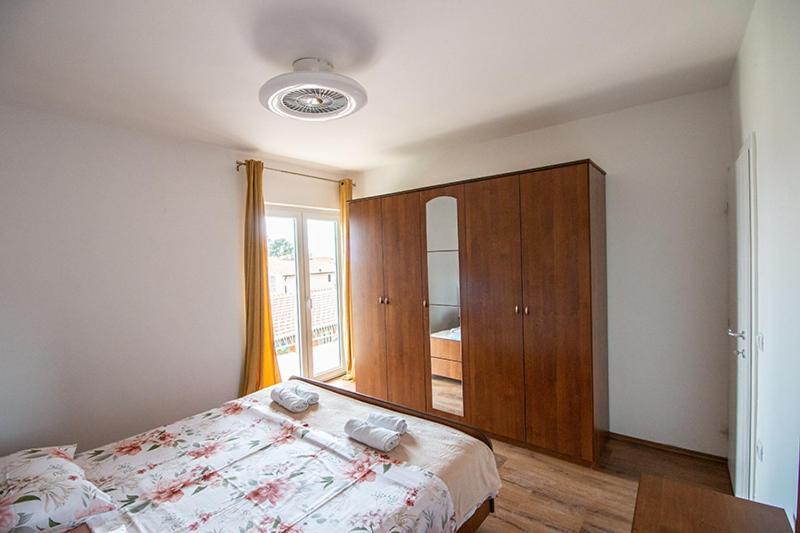 Apartment Zvjezdana Omiš Extérieur photo